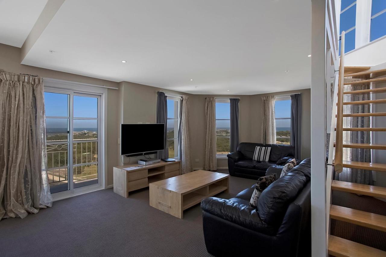 ดีป บลู โฮเต็ล แอนด์ ฮอตสปริงส์ Hotel วอร์นามบูล ภายนอก รูปภาพ